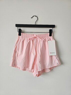 NWT LULULEMON BLQU/WHT Pink White Court Rival High Rise Short 3" Lined Size 8
